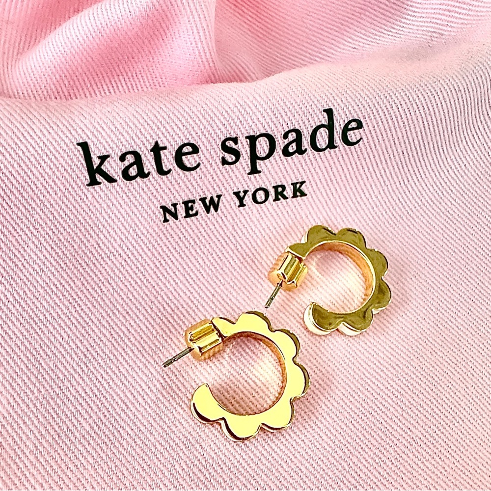 Kate Spade Gold Tone and Enamel Scalloped Earrings